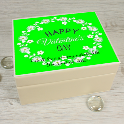 Jewellery box with Valentine's Day label to personalise